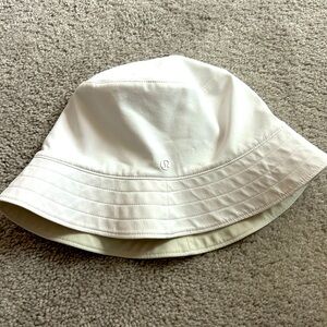 lululemon bucket hat